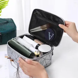 Kosmetische Taschen Retro Retro großes Festfarbe Gitter Nylon Einfacher Reisen -Toilettenbeutel Lagerung wasserdichte Make -up -Hülle