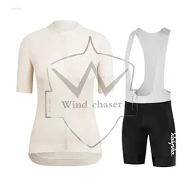 Hayranlar Tees tees kadın bisiklet forması seti pro takım giyim yaz maillot conjunto ropa ciclismo raphaful q240511