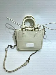 7a Majir Frauen Umhängetasche aus Kalbsledermaterial Griff mit diagonaler Straddle -Pendel -Einfachheit Designer -Tasche