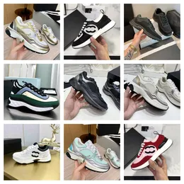 Designer Sapatos casuais canal Patente Lace-up Luxury Brand Men Women High Quality Office Sports Sports Scarpe Treinadores Chaussure Shoe Shoe Famous Sneakers