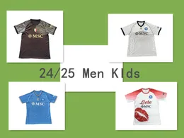 Nova camisa clássica de futebol de Nápoles 2024/2025, blusa curta de alta qualidade, camisa esportiva de marca, jaqueta de camiseta de marca adulta e infantil Zielinski anguissa olivera