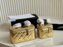 Designer Makeup Bag Golden Ball Box Bag Women Axel Cosmetic Bag Handväska Tygväskorna Crossbody Bag Fashion Mini Sling Cosmetic Bag Case quiltad plånbok