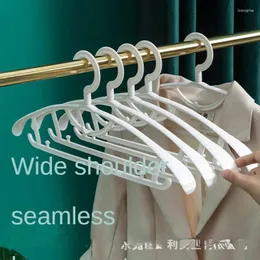Cabides largos e não escarlos domésticos não escaldantes podem ser conectados a um cabide para secagem de roupas