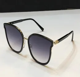 819 Popularne okulary przeciwsłoneczne dla kobiet kwadratowy w stylu letnim pełna ramka Ochrona Ochrony UV mieszana z pakietem 8018898