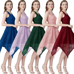 Sıradan elbiseler zarif kadınlar kolsuz dantelli parti elbise asimetrik düzensiz etek akşam düğün balo 2024 vintage bayanlar v yaka elbisesi