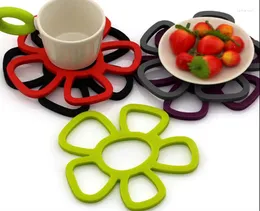 Bandejas de chá 100 peça Silicone Tableware Pad Não-bastão bandeja de colorido Flor Flor Placemat Acessórios de cozinha