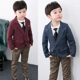 Jacken Baby Kids Small Anzugmantel Frühling Herbst 2024 Kleine Jungen Langarm Langarm gutaussehende Vollkleidjacke Kinder formelle Kleidung P167