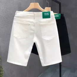 Summer Korean Fashion Luksusowy projektant Kowboja białe czarne dżinsy dla mężczyzn Trendy Slim Fit Casual Pants Shorts 240506