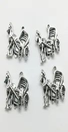 50pcslot Carriage Alloy Charms Pendant Retro smycken DIY Keychain Ancient Silver Pendants For Armband örhängen Halsband 1922mm2171952