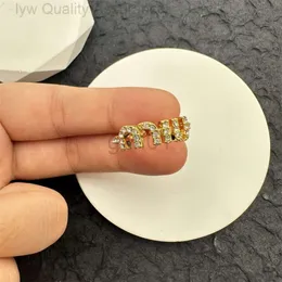 Designer de desvester mui designer miuimiui ring miao família novo estilo fofo e fofo super espumante anel aberto com diamantes requintados luxo e luxo versátil e f