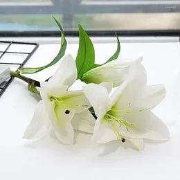 Dekorative Blumen 1pc 3heads lily künstliche Niederlassung Home Hochzeitsfeier Floral Arrangements POFORY PROPS FACHSE