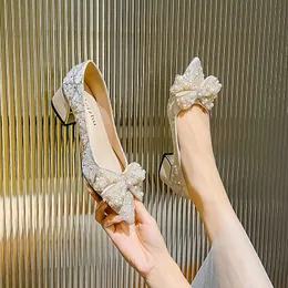 Scarpe di design scarpe con tacco alto grosso femmina con scarpe da punta a punta morbida da donna scarpe casual scarpe da sera rinestone tutte abbinate