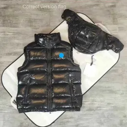 Mens Vest Tasarımcı Küfür Yelek Kış Giysileri Vücut Çürümüşü Ceket Klasik Parka Katlar M marka NFC Klasik Park Weste Womens Giyim Rüzgar Yasağı Outwears