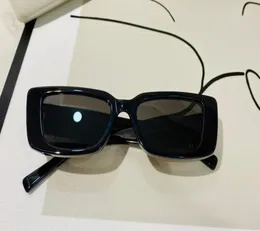 4382 New Fashion Women039s Солнцезащитные очки очаровательные круглые рамки простые стиль продажи в стиле высокого качества UV400 Protection Eyewea4824166