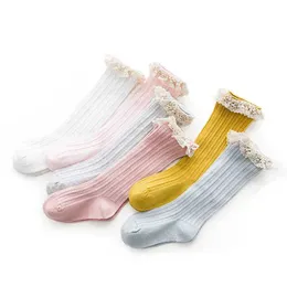 جوارب الأطفال Lawadka Childrens Princess Girls Socks Childrens Knee High Socks Lace Baby Star Cotton Cotton Style D240513