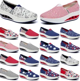 2024 Primavera Summer Summer Fronteira Turismo ao ar livre A Outra Spring Spring Shoes Womens Student Gai Sapas Sapatos de Pano Sapatos Lazy Sapatos Minimalistas Versáteis Sapatos Shake 36-40 85SD