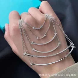 S925 Silber Tiffanyjewelry Heart Pendant Hochversion Sterling farbloses Lächeln Schlüsselbein Halskette mit Diamanten für Frauen lächelnde Gesichtsart vielseitiger Clavicl