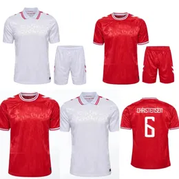 24 25 Denmarks Fußballhemd Chicharito 24 Euro Cup 2025 Soccer Jersey Nationalmannschaft Home White Away Kids Kit Set Camisetas Christensen Dolberg Jensen Eriksen