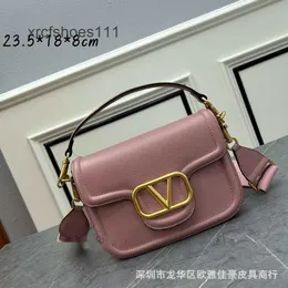 Grade Fashion Leather Layer Crossbody Bags Vo Casual Designer Handbags Womens Bag Top Cowhide Valentteno Small Square 2024 Style Lady High GEOR