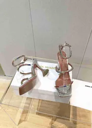 새로운 브랜드 Amina Muaddi Sandal Clear New Begum 유리 PVC 수정 투명한 슬링 백 힐 펌프 100mm 신발 크기 35423425387