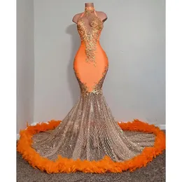 Black Girls Orange Mermaid Prom Dreess 2022 Satin Beading Squined High Neck Feathers 고급 스커트 이브닝 파티 공식 가운 Wome 240Q