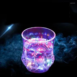 Weingläser kreatives Licht LED -Tassen Automatisch blinkende Trinkbecher Farbe ändern