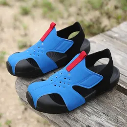 Sandali per bambini sandali funzionali per bambini scarpe aeroplano alla moda estate nuove scarpe da spiaggia per bambini sandali a piedi nudi per ragazzi e girl240510