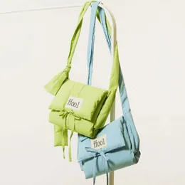 Casual Bag für Frauen Luxusdesigner Crossbody Taschen und Geldbörse in Buchstabendekoration Baumwollfüllungsstoff Umhängetaschen 240510