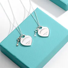 S925シルバーTiffanyJewelry Heart Pendants Precision Edition Sterling Light Luxury Small Key Large Lave Pendant Chain Necklace Womens Advanced Design
