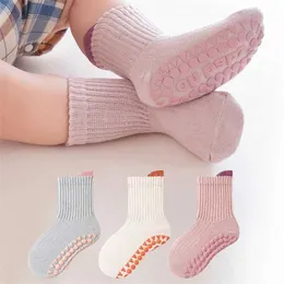 Kids Socks 3 pairs/batch of childrens floor socks non slip solid suitable for boys and girls cotton 0-5 year neutral baby toddler accessories d240513