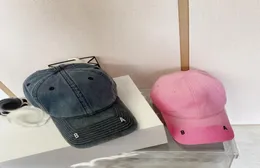 Designer Letter Ball Caps Casual Hat Washed Denim färgning Hattar älskar designkupol för man kvinna rosa och grå bra kvalitet4751345