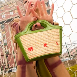 Мини -микро -раффии для плетения корзина дизайнерская сумка для кросс -кубика для мужчины роскошная сумочка верхняя ручка соломенная пляжная сумка бренд Train