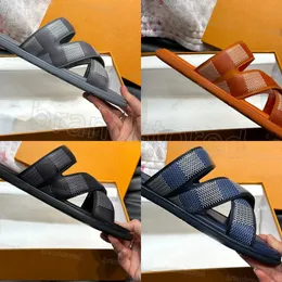 24SS Pre-Fall Designer Sandal Mężczyźni Lvse buty Pałac Pałac Slajdy sandałowe muła weneckie slajdy kratę Sprawdź gumową sandał płaskie klapki lustro rozmiar 35-46