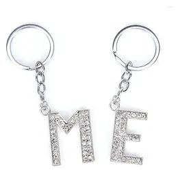 الحفلات لصالح MS MR MR Wedding Favors My Name Keychain Capital Letters من A إلى Z هدية عيد ميلاد الماس المصنوعة يدويًا لفتاة