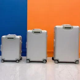 Walizki 10A Projektowanie bagażu walizki pokładowe Duże pojemność Srebrne Luggage Patent Wszechstronny biznes Aluminium Stop Multi-Style Case