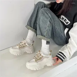 Casual Shoes 2024 Frühlings- und Herbst -Sport dicker alleiner weißer weißer Schüler Koreaner Modeschuh Versatillas Mujer