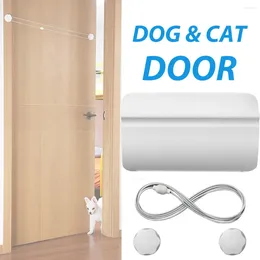 Katzenträger 1PC zwei Weg in Out Pet Door Langlebige Plastik -Autotüren Hunde Open Kit Praktische Haus Haustiere Lieferungen