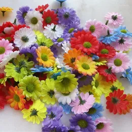 Dekorative Blumen 10pcs/Los künstliches Gerbera Daisy Seidenköpfe für DIY Hochzeitsfeier Home Decor Bastelmittel 10 cm
