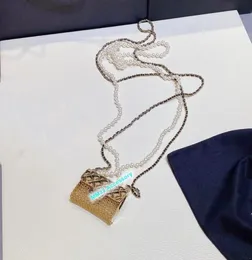 2022 Nowy vintage złoty metalowy łańcuch perłowy mini torebka maleńka torba pasa dekoracyjny luksusowy łańcuch C Pasput Designer 6747465