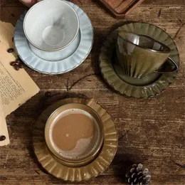 Tazze giapponese Creative Coffee Creaf Cup e Saucer Ceramic Vintage Cappuccino Set da cucina Tavolo da cucina Regalo per amante