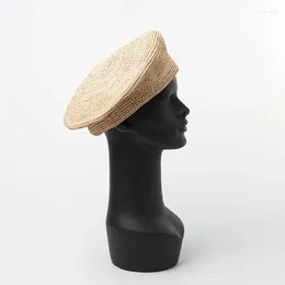 BERETS 202403-HH5011 Street Summer Natural Raffia Handgjort gräs Solid Modern Fancywork BERET CAP MÄN KVINNER HEALSE SEAIRURE HAT