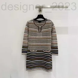 Basic Casual Kleider Designer 24 Frühlings-/Sommerprodukt Zhou Xun gleicher Stil hohl langärmelige Kleid FH1Z