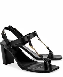 22s Lüks Tasarım Sandal Kadınlar039S Siyah Cassandra Heels Patent Deri Sandalet Flip Flop Flats Orijinal Deri Altın Metal Glad7568705