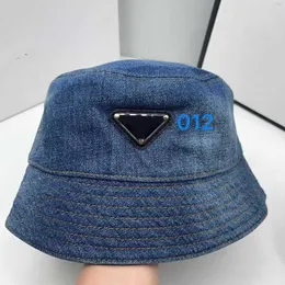 Desinger Bucket Hats Luxurys breda brimhattar Solid Color Letter P Sunhats Fashion Caps Trend Travel Buckethats Hat