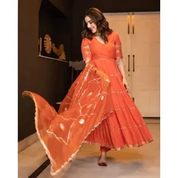 Ubranie etniczne koronkowe pomarańczowe kobiety Kurti i dupatta set światowy odzież Indie Pakistan odzież 2405