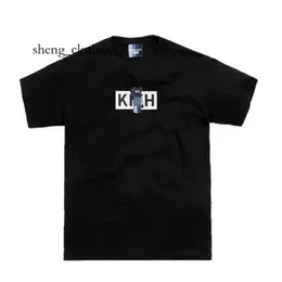 Kith Five Colors Small Tee 2022SS Men Women Summer Dye Kith camiseta Camista de alta qualidade Caixa de manga curta 1683