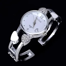 Luxury Women Quartz Watches Ladies Watch Heart Shaped Steel Band Kvinnor Titta på armband Armbandsur Kvinnlig klocka Reloj Mujer