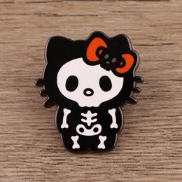 Brooches Halloween Skeleton For Women Kawaii Anime Lapel Pins Backpack Brooch Badges Jewelry Friends