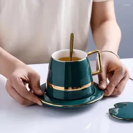 Filiżanki spodki złota zielona zielona porcelanowa kawa z spodkiem ręcznie robiona filiżanka odporna na ciepło popołudniowy koktajl herbata Caneca termica
