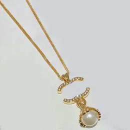 Wysokiej jakości designerskie wisiorty naszyjniki diamentowe perłowe listę wisry